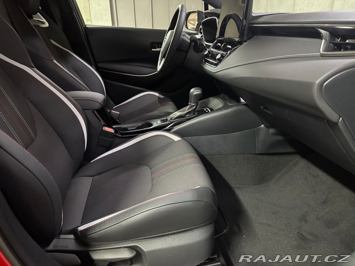 Toyota Corolla GR SPORT 1.8 Hybrid e-CV 2025