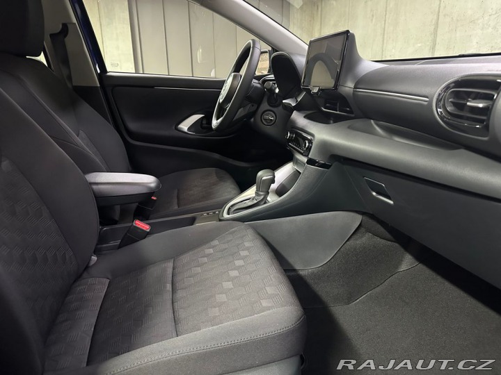 Toyota Yaris 1.5 Hybrid e-CVT Comfort 2025