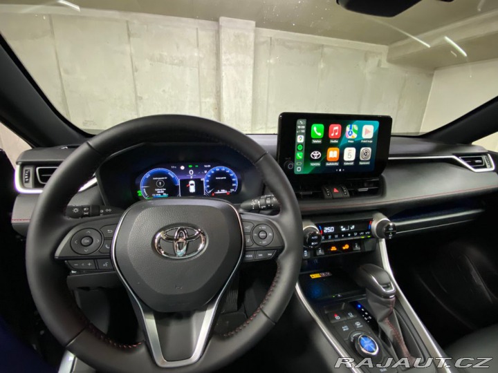 Toyota RAV4 SELECTION 2.5 Plug -in H 2025