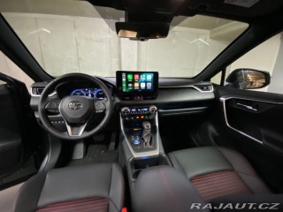 Toyota RAV4 SELECTION 2.5 Plug -in H 2025