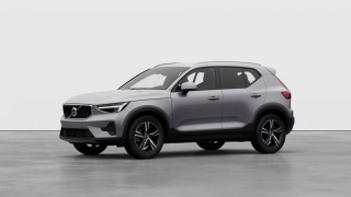 Volvo XC40 B3 2.0L 163 HP AT7 FWD CO