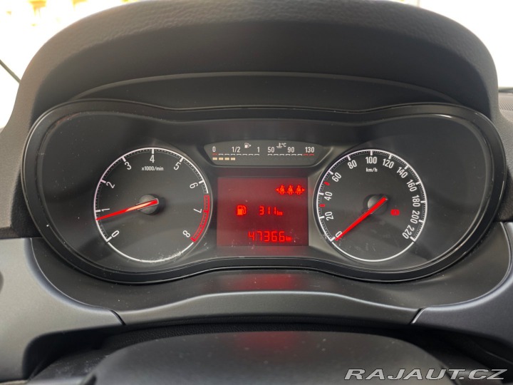 Opel Corsa 1.2 16V Výhřev volantu 47 2018