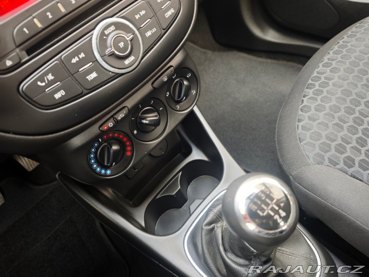 Opel Corsa 1.2 16V Výhřev volantu 47 2018