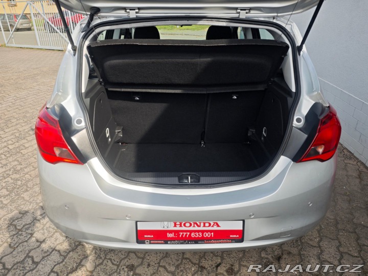 Opel Corsa 1.2 16V Výhřev volantu 47 2018