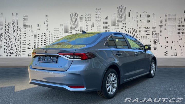 Toyota Corolla Sedan 1,8 Hybrid e-CVT Co 2024