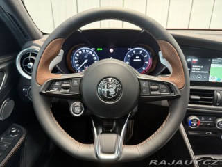 Alfa Romeo Giulia 2.0 Turbo 280k AT8 AWD  I 2025