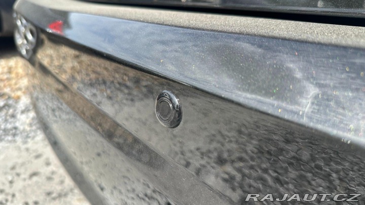 Mazda 5 1.8i 85kW REZERVOVANO 2012