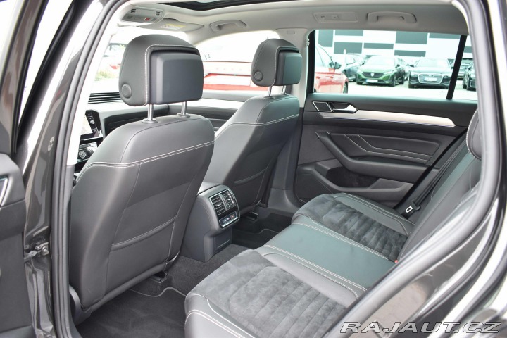 Volkswagen Passat 1.5 TSI ELEGANCE*DSG*TAŽN 2020