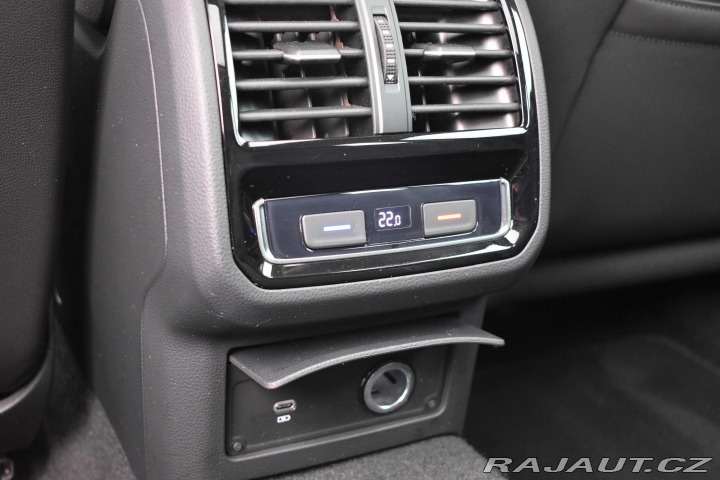 Volkswagen Passat 1.5 TSI ELEGANCE*DSG*TAŽN 2020