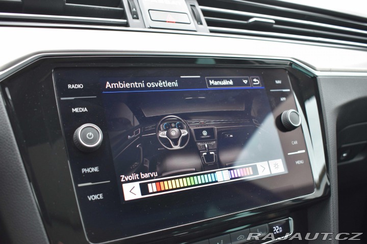 Volkswagen Passat 1.5 TSI ELEGANCE*DSG*TAŽN 2020