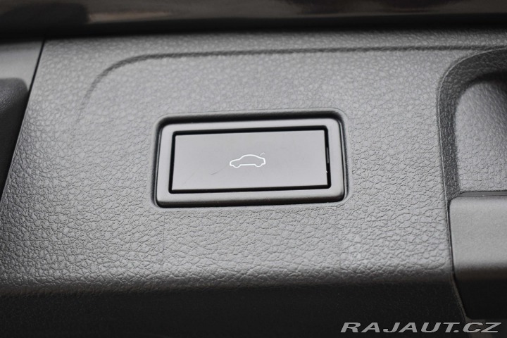 Volkswagen Passat 1.5 TSI ELEGANCE*DSG*TAŽN 2020