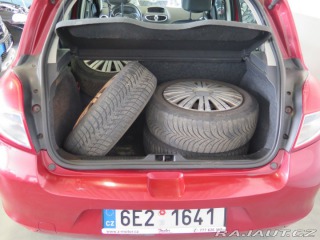 Renault Clio 1.2TCe, klima, el.okn+zrc 2010