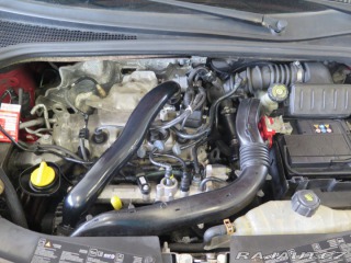 Renault Clio 1.2TCe, klima, el.okn+zrc 2010