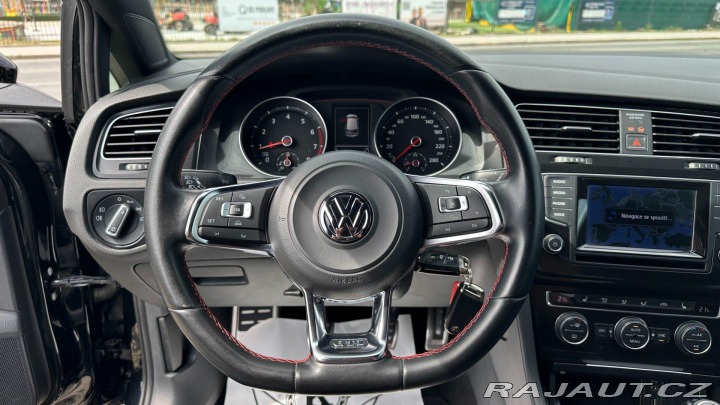 Volkswagen Golf 2.0TSI 162kW*GTI*Navi*Xen 2015