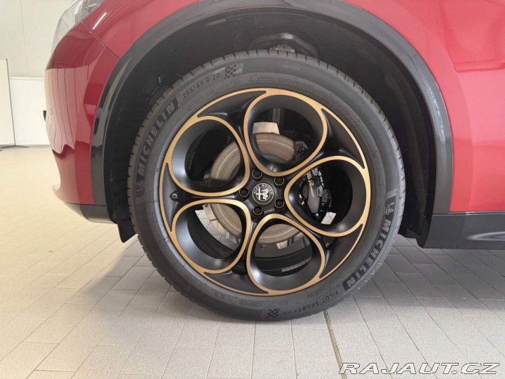 Alfa Romeo Stelvio 2.0 Turbo 280k Q4 AT8 INT 2025