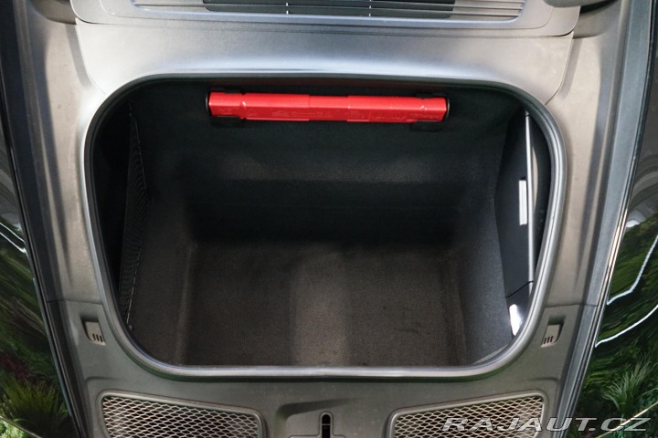 Porsche 911 GT3 Touring PDK PTS Manuf 2024