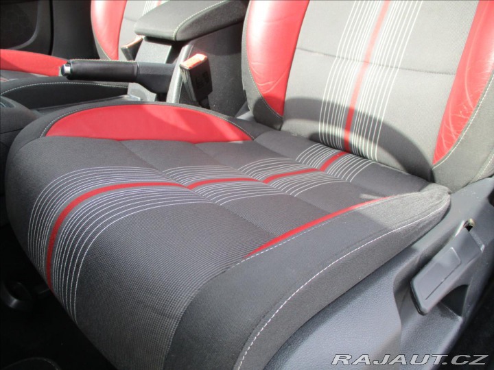 Volkswagen Golf 1,2 TSI 77kw MATCH Varian 2013
