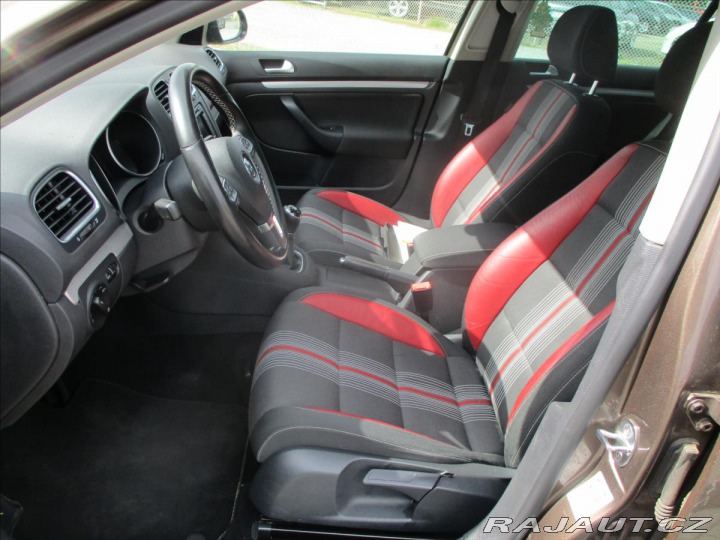 Volkswagen Golf 1,2 TSI 77kw MATCH Varian 2013