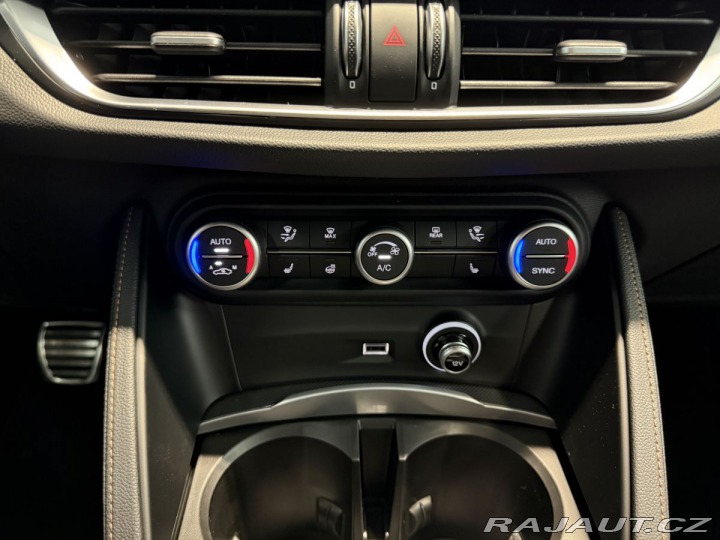 Alfa Romeo Stelvio 2.0 Turbo 280k Q4 AT8 INT 2025