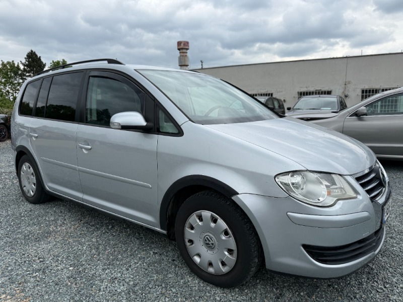 Volkswagen Touran 2.0i CNG 7-Míst