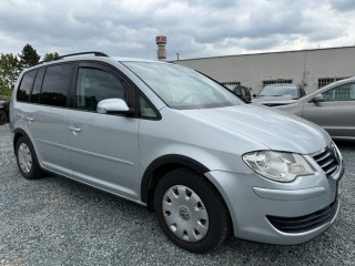 Volkswagen Touran 2.0i CNG 7-Míst