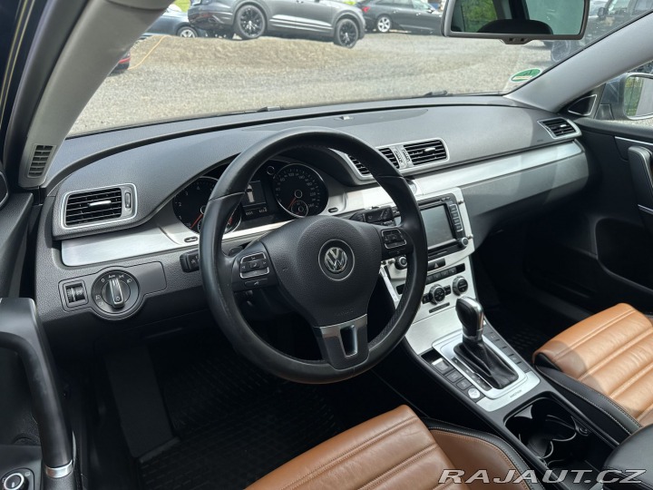 Volkswagen Passat 3,6 V6 220kW DSG 4x4 HIGH 2011