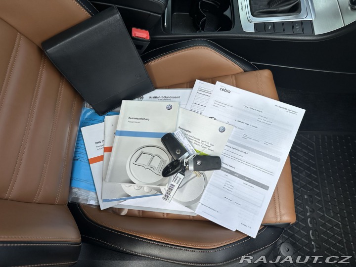 Volkswagen Passat 3,6 V6 220kW DSG 4x4 HIGH 2011