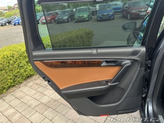 Volkswagen Passat 3,6 V6 220kW DSG 4x4 HIGH 2011