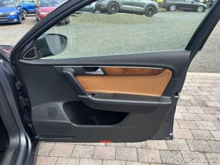 Volkswagen Passat 3,6 V6 220kW DSG 4x4 HIGH 2011