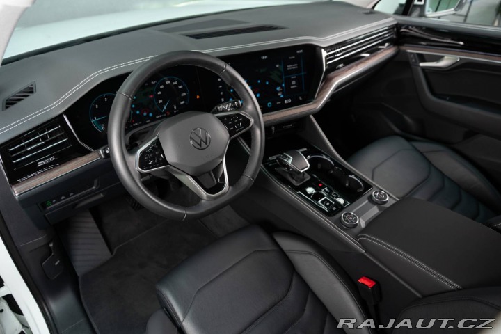 Volkswagen Touareg 3.0 V6 TDI 4Motion Tiptr 2024