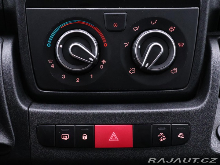 Citroën Jumper 2,2 HDI 110kW L4 7-Míst T 2015