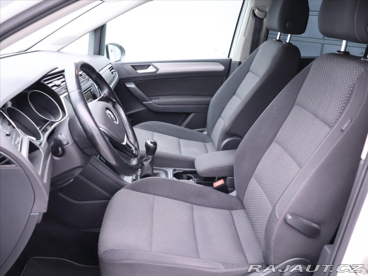 Volkswagen Touran 1,6 TDI 81kW LED Serv.kni 2016