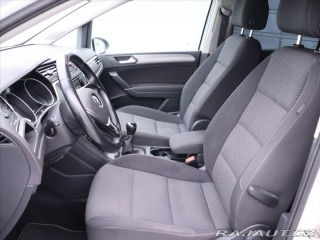 Volkswagen Touran 1,6 TDI 81kW LED Serv.kni 2016