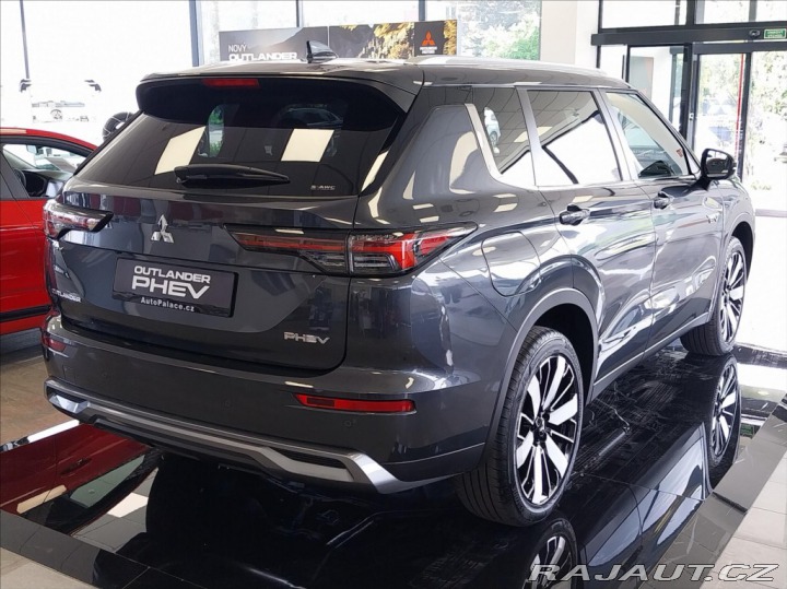 Mitsubishi Outlander 2.4 PHEV MY25 INTENSE 2025