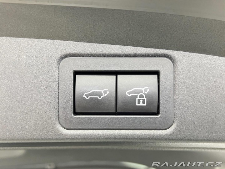 Toyota Corolla 1,8 HYBRID e-CVT STYLE TS 2023