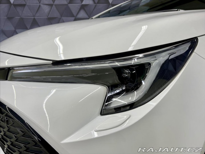 Toyota Corolla 1,8 HYBRID e-CVT STYLE TS 2023