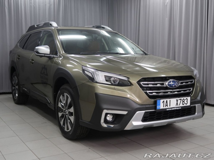 Subaru Outback TOURING 4X4 AWD + hnědá k 2025