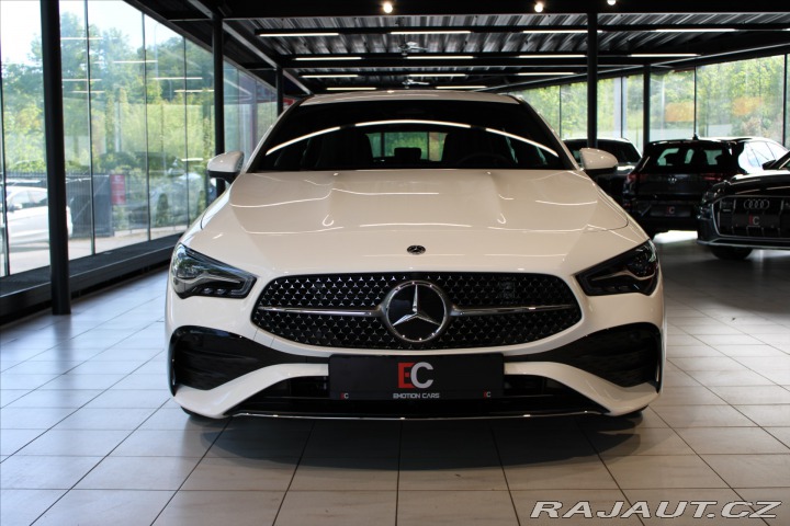 Mercedes-Benz CLA Shooting Brake AMG Line 2024