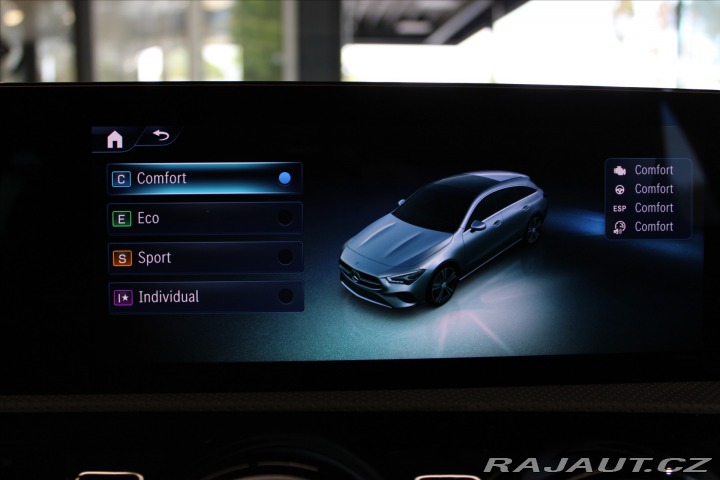 Mercedes-Benz CLA Shooting Brake AMG Line 2024
