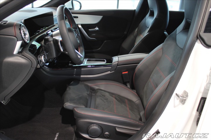 Mercedes-Benz CLA Shooting Brake AMG Line 2024