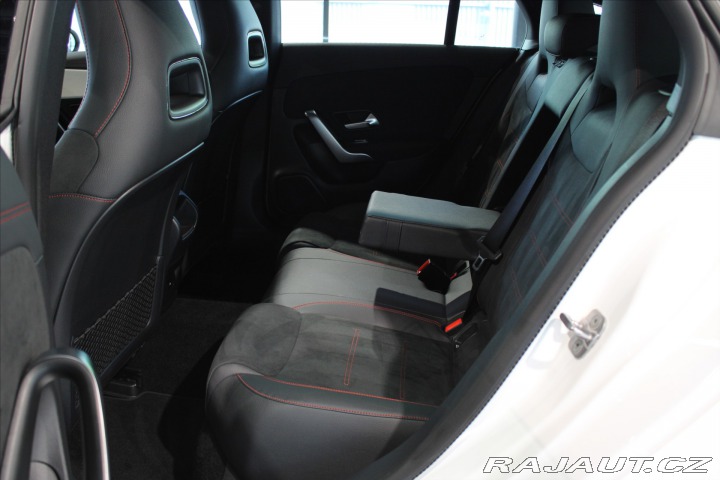 Mercedes-Benz CLA Shooting Brake AMG Line 2024