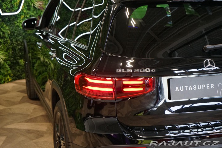Mercedes-Benz GLB 200d 4MATIC AMG Tažné Zár 2024