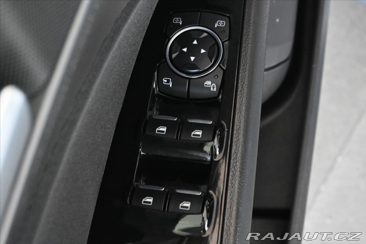Ford Mondeo 2,0 TDCi 132 kW AT/6 Záru 2019