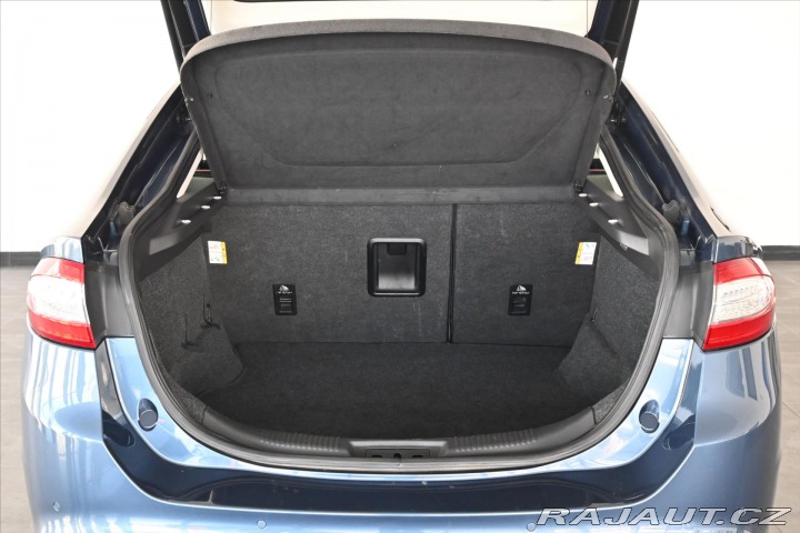Ford Mondeo 2,0 TDCi 132 kW AT/6 Záru 2019
