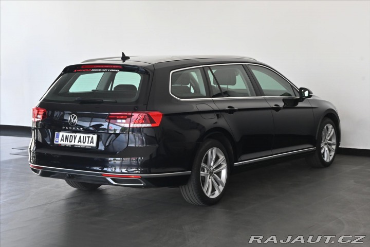 Volkswagen Passat 2,0 TDI 110 kW DSG ELEGAN 2021