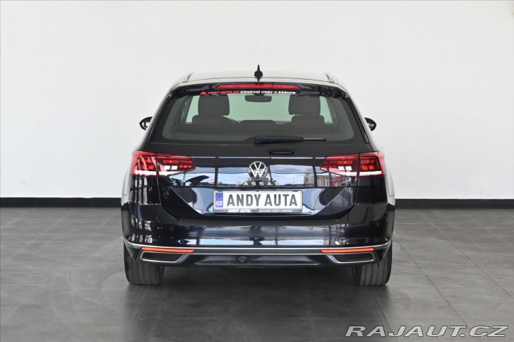 Volkswagen Passat 2,0 TDI 110 kW DSG ELEGAN 2021