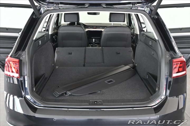 Volkswagen Passat 2,0 TDI 110 kW DSG ELEGAN 2021