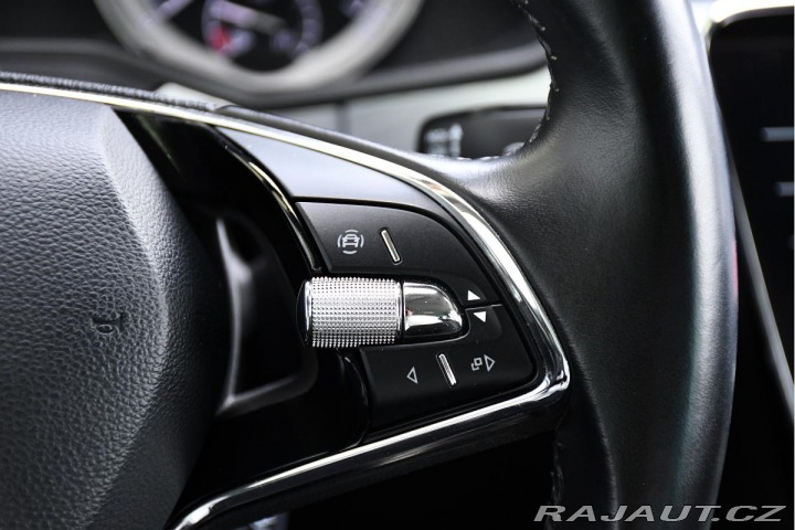 Škoda Superb 2.0TDi ACC NAVI CARPLAY 2021