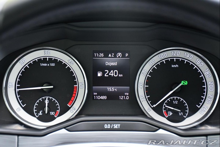Škoda Superb 2.0TDi ACC NAVI CARPLAY 2021