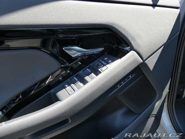 Land Rover Range Rover Evoque 1,5 Dynamic SE P270e*SLEV 2025